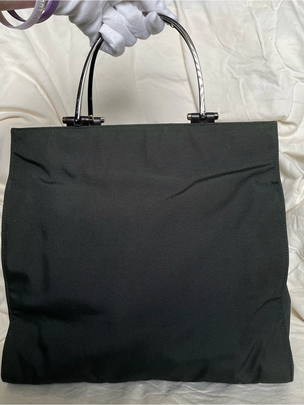 Gucci Authentic Vintage Dark Black-Green Handbag with Metallic Handles - Picture 3 of 17